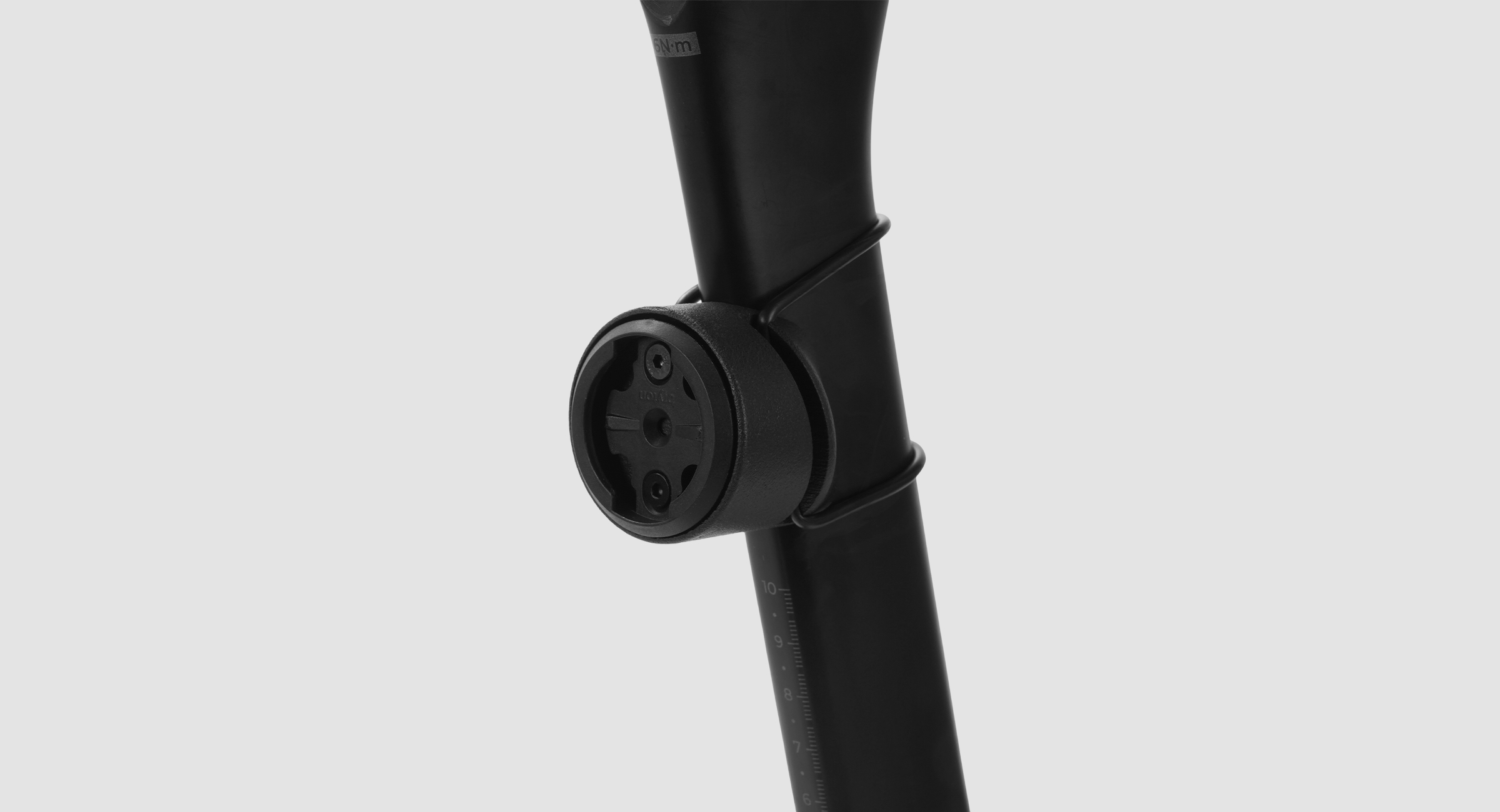 evolve-light-camera-radar-holder-3.jpg